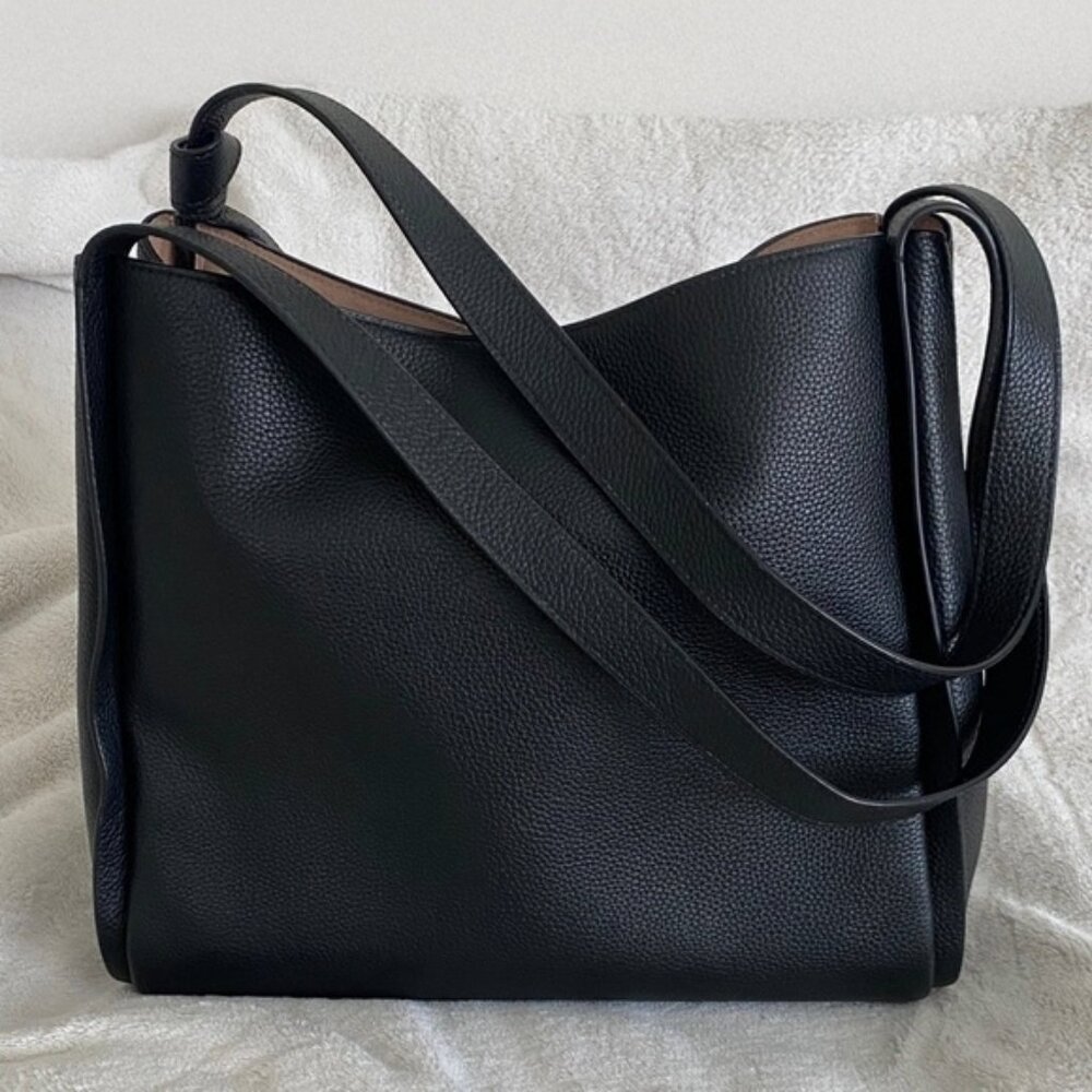 SOLD! KATE SPADE Knott Large Shoulder in Bag Black Pebbled Leather - Picture 3 of 17